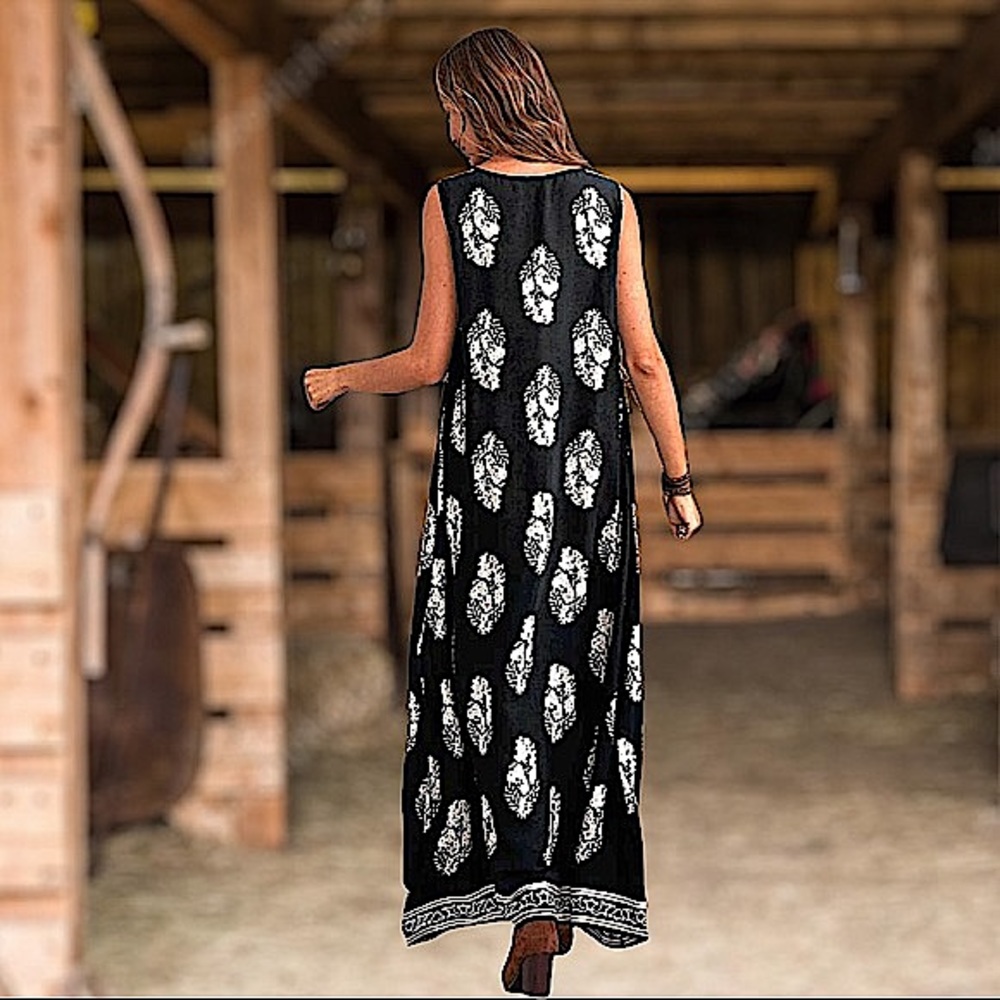 BOHEMIAN SLEEVELESS MAXI DRESS - Picture 6 of 8
